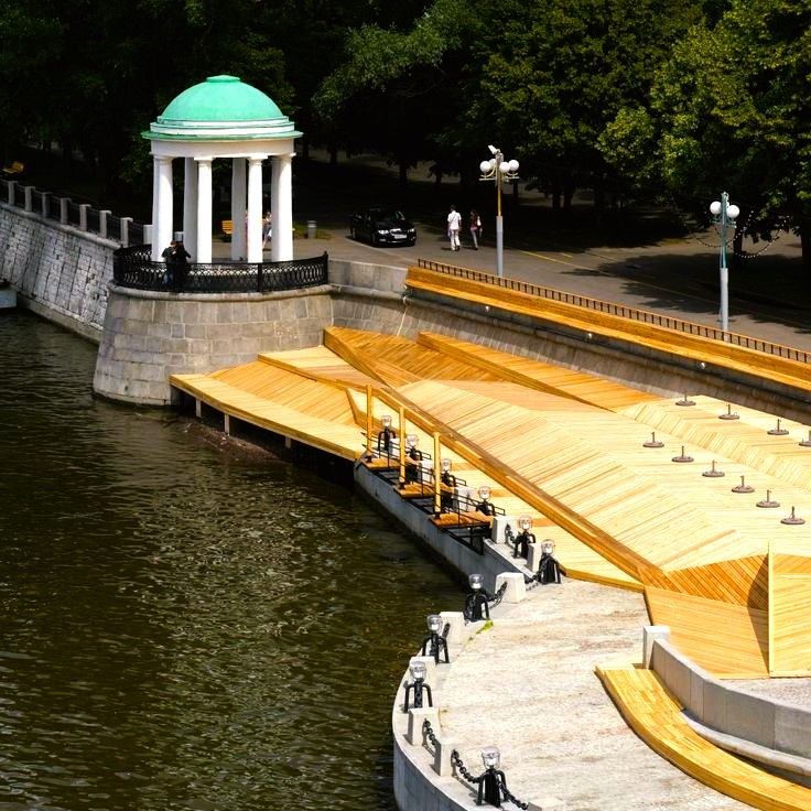 Очень комфортное место и украшает городской пейзаж