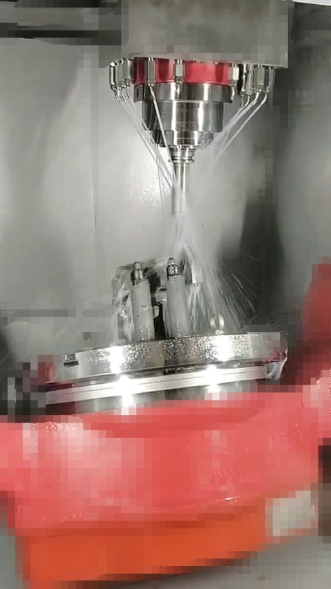 Станки с числовым программным управлением - хороший инструмент для производства больших серий деталей.