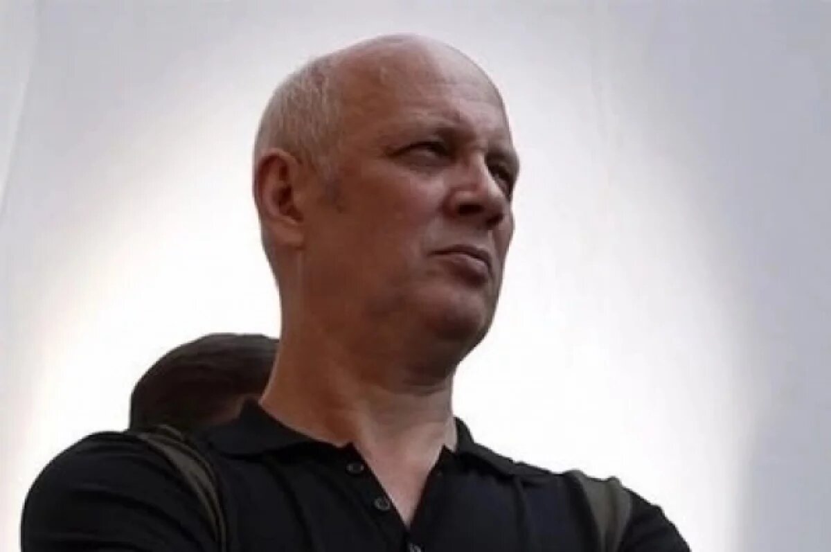    Стала известна причина смерти легендарного русского фантаста Головачева