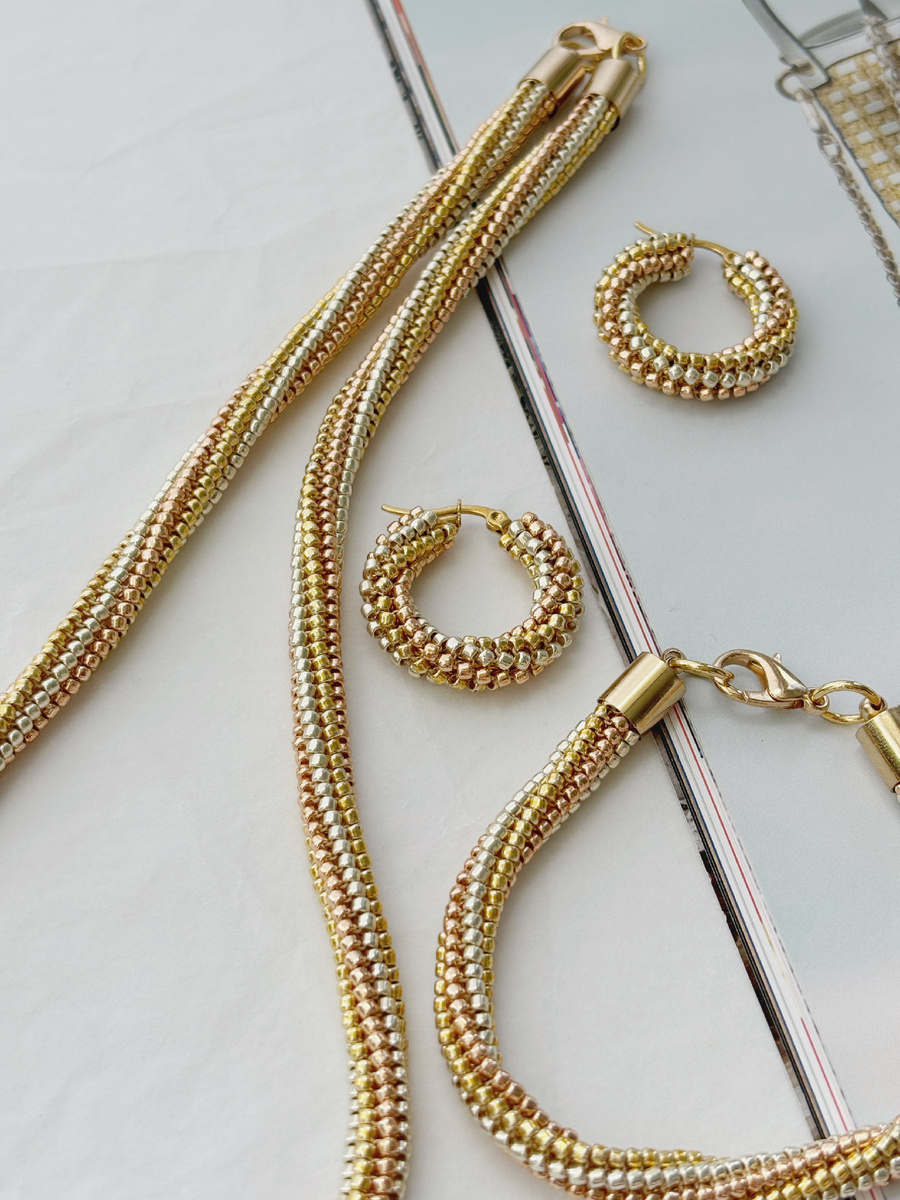 Высококачественные материалы, используемые при изготовлении, гипоаллергенны и безопасны для чувствительной кожи.