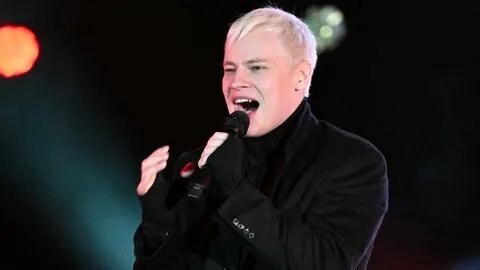 Фото из открытых источников. Шаман на концерте на Сахалине "Время героев".