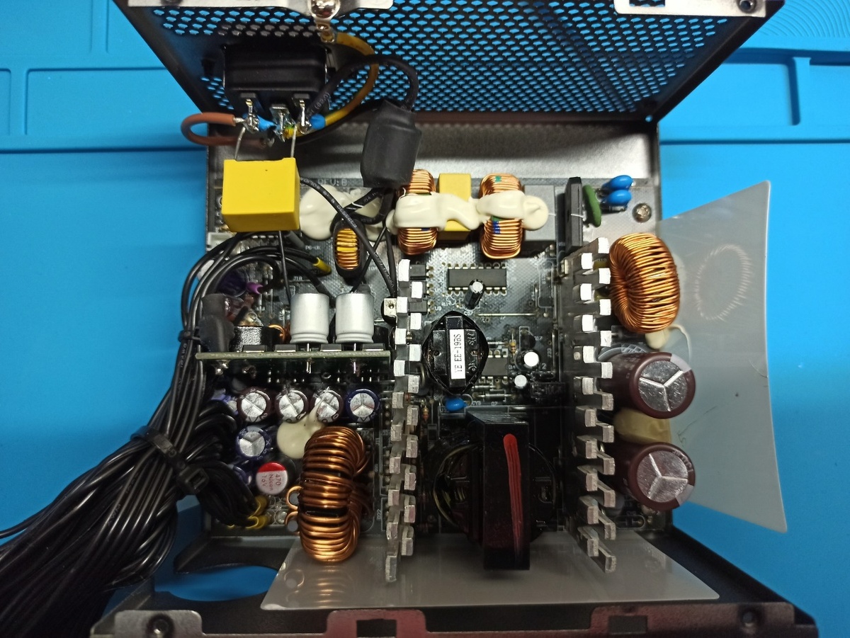 ⚡ Разобрали AeroCool AERO BRONZE 550W: что скрывает бюджетный блок питания