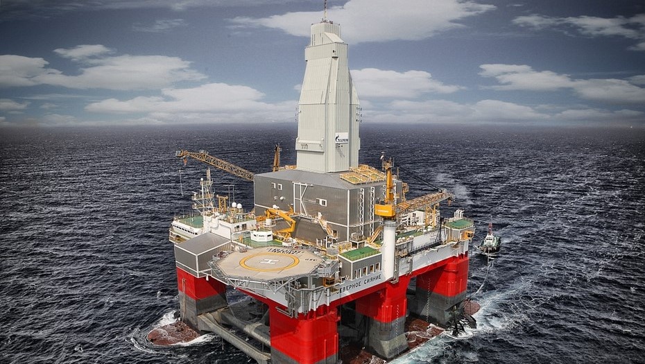    Компания «Северная гавань» привлекалась к ремонт у плавучей полупогружной буровой установки «Северное сияние» Автор фото: aoosk.ru