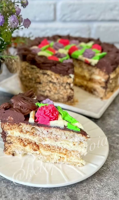 ТОРТ КИЕВСКИЙ