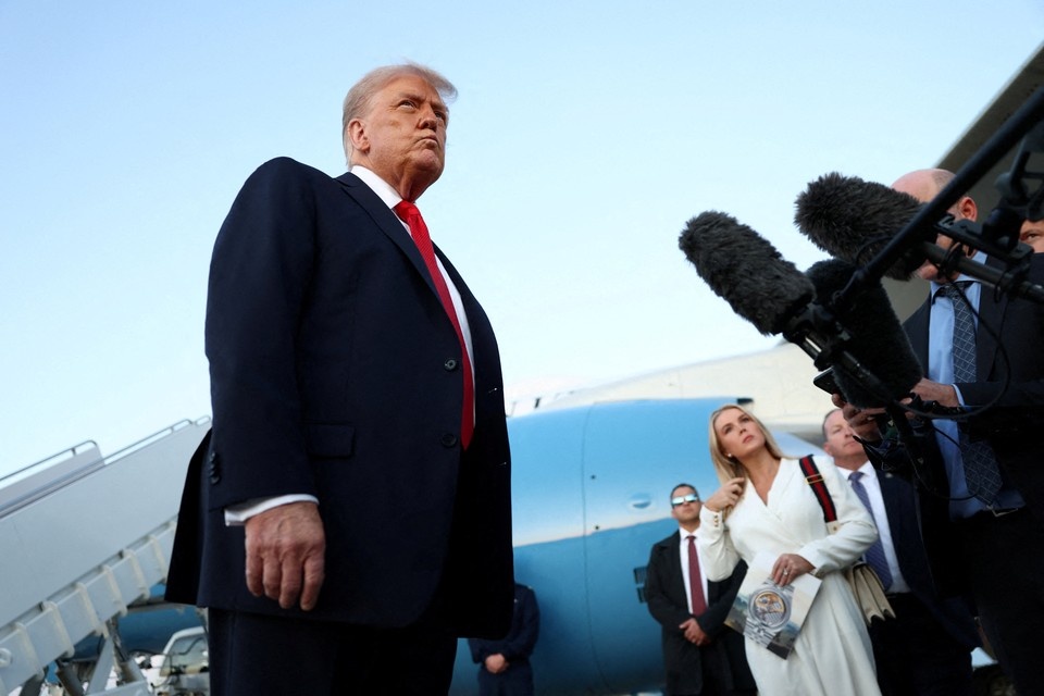    Трамп заявил о готовности к новому этапу санкций против РФ REUTERS