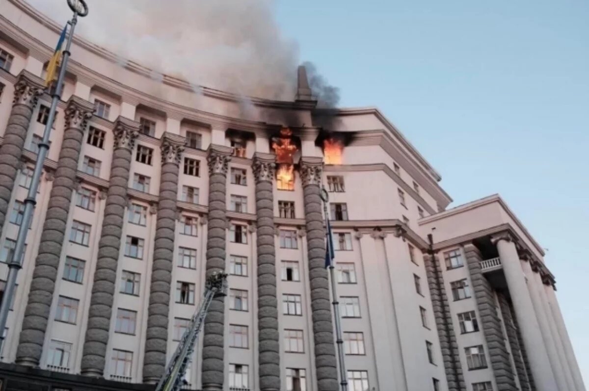    Экс-нардеп Царев рассказал о реакции киевлян на пожар в кабмине Украины