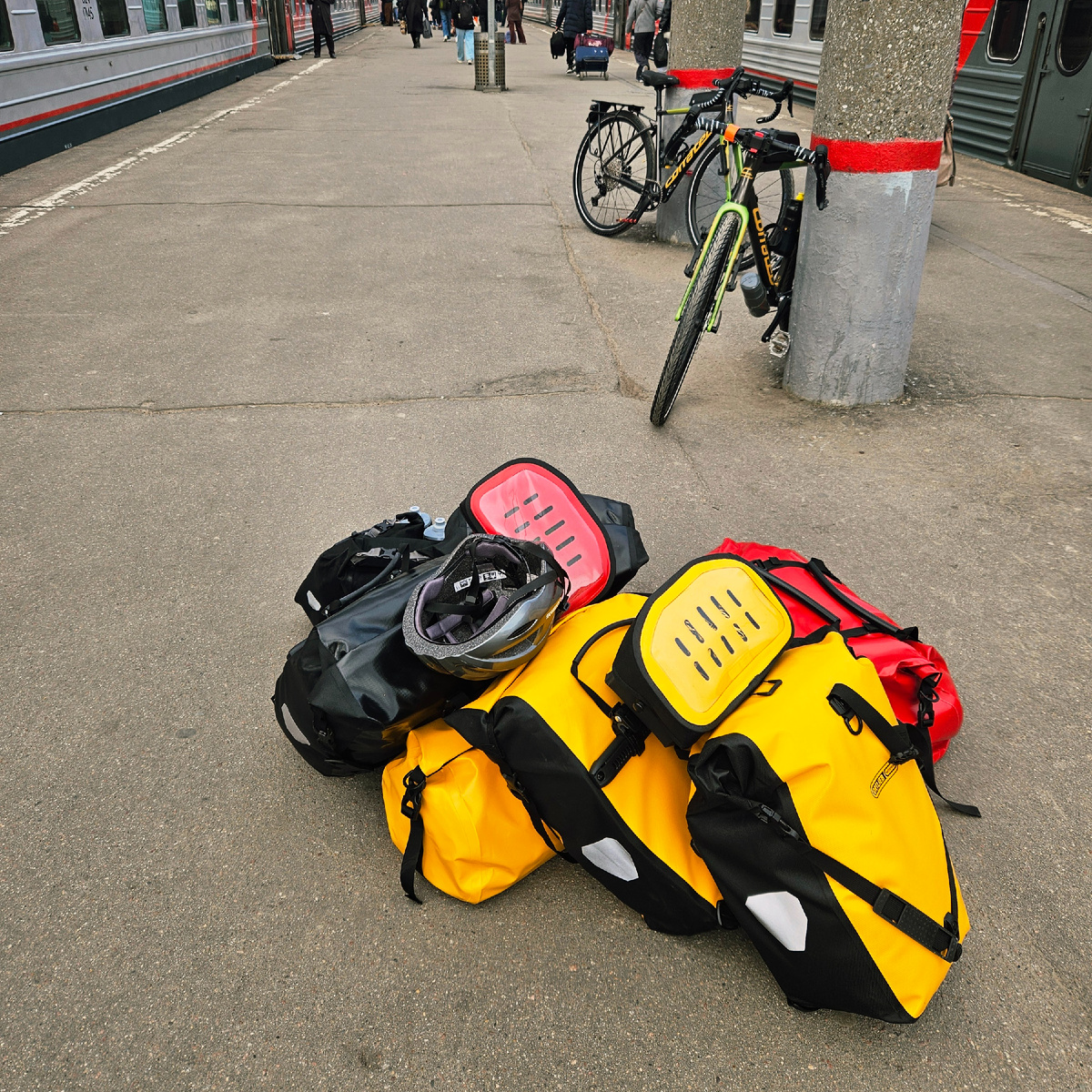 Загружаемся в поезд