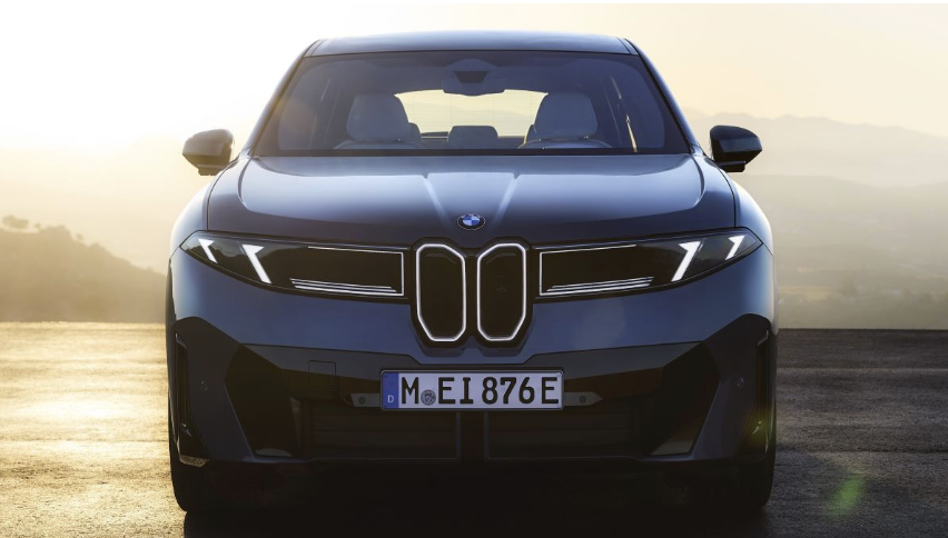 Первый кроссовер BMW iX3 — новый класс / Neue Klasse