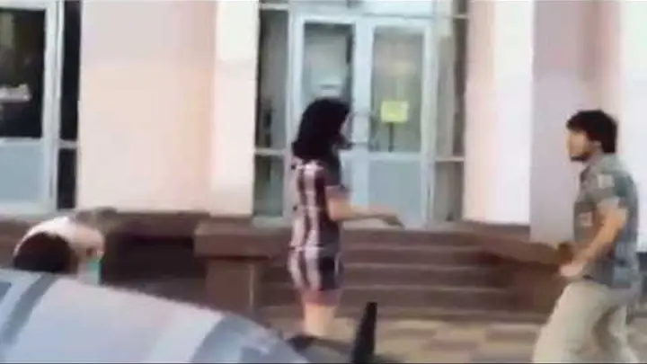 «Ты чё, попутала? Сейчас по-любому со мной поедешь»: после отказа познакомиться кавказец вырубил девушку мощной «двойкой».
