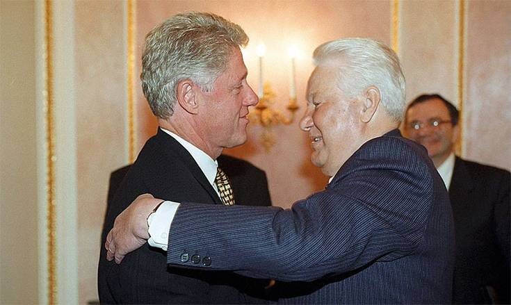    АЛЕКСАНДР СЕНЦОВ И АЛЕКСАНДР ЧУМИЧЕВ/ИТАР-ТАСС: Президент США Билл Клинтон и президент России Борис Ельцин