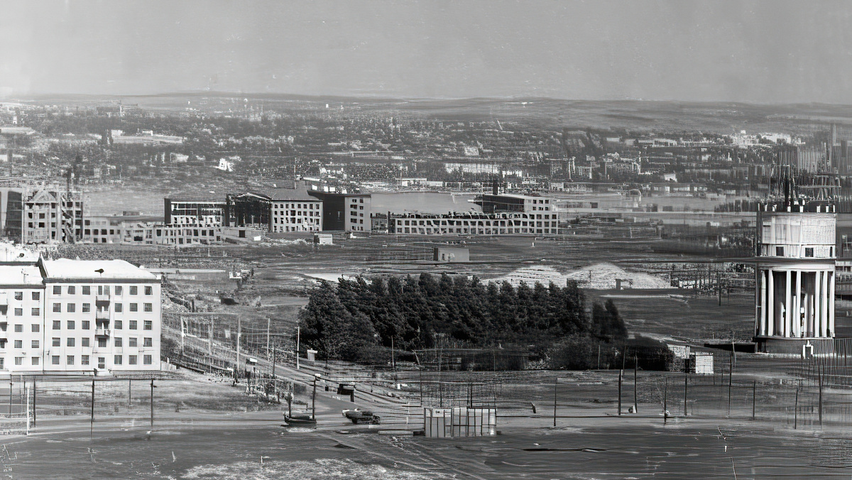 Водонапорная башня на ул. Ватутина, 29/1. Новосибирск. Историческая фотография.