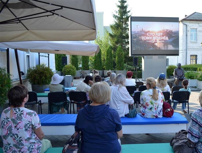    ФОТО: музей Эльдара Рязанова