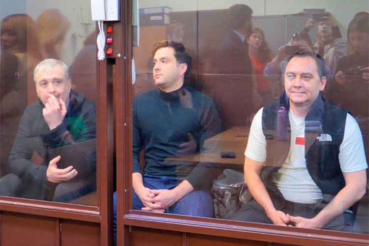    Александр Игонов, Валерий Никитенко и Ильдар Мустафин (слева направо)