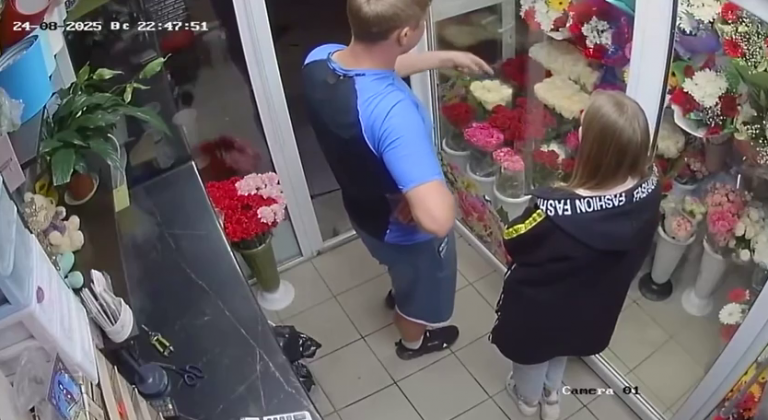    В Орске мужчина украл букет из 101 розы ради свидания Оренбуржье