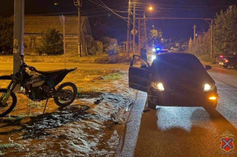    На месте ДТП (фото: пресс-служба ГУ МВД по Волгоградской области)