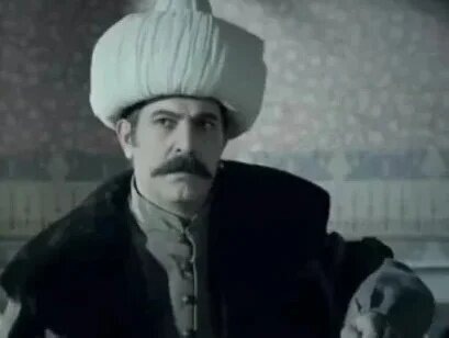 - Я тоже хотел поговорить с тобой насчет Мустафы паши.