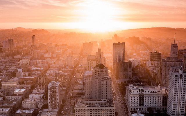 Утренний мегаполис. Взято из Интернета.