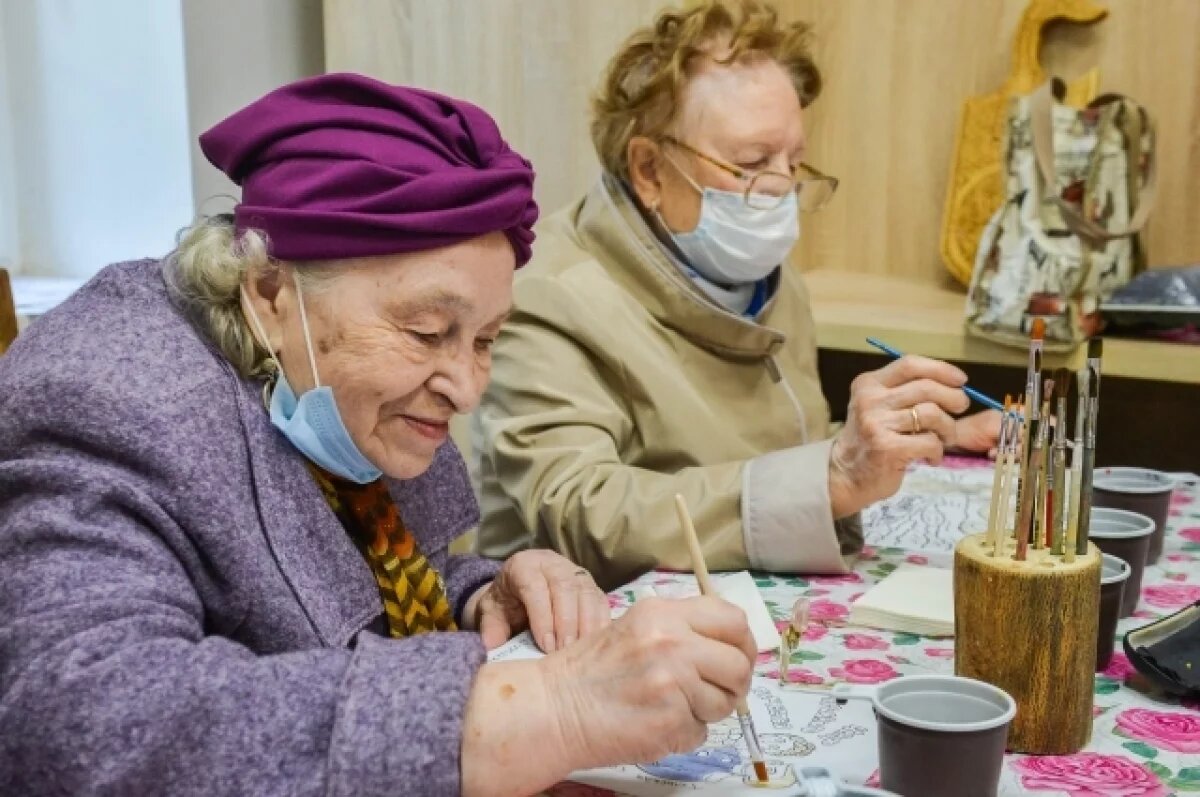    Жителям Алтая объяснили, как устроить пожилых и инвалидов в дома-интернаты