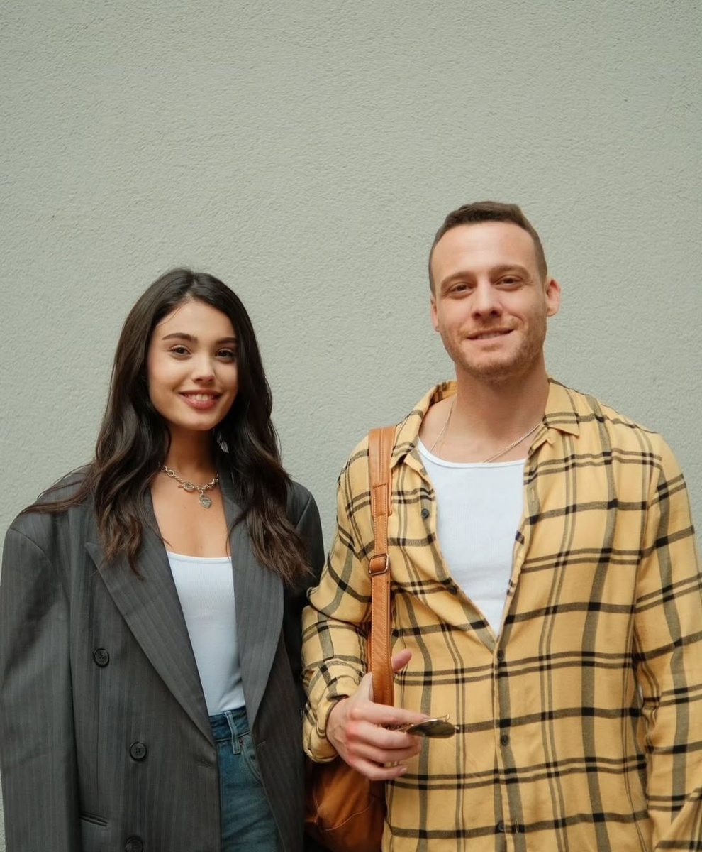 Новая фоточка Керема Бюрсина и Лизге Джемерт из инстаграм. 😍