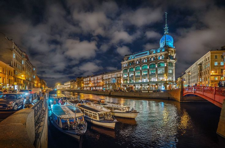 Вечер у Красного моста, Санкт-Петербург