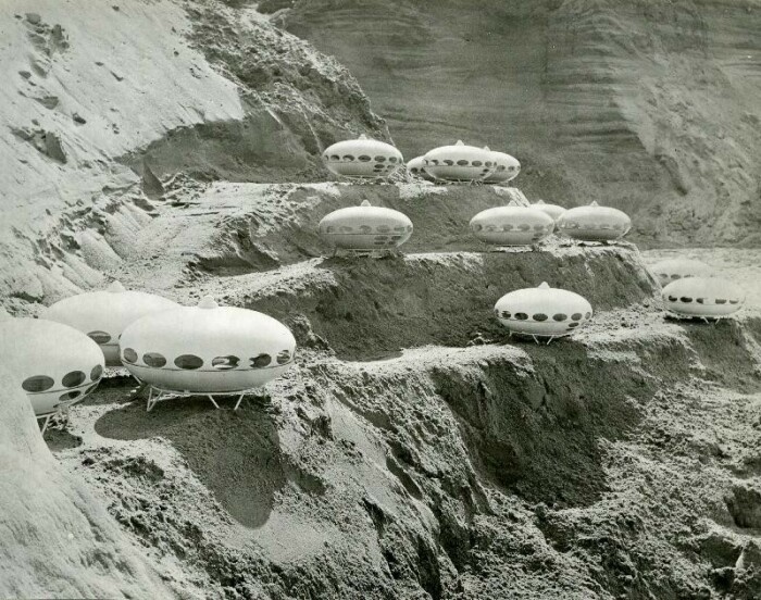 Futuro House – пластиковый модуль, ставший культовым символом эстетики атомного века. Фото с сайта bubblemania.fr.