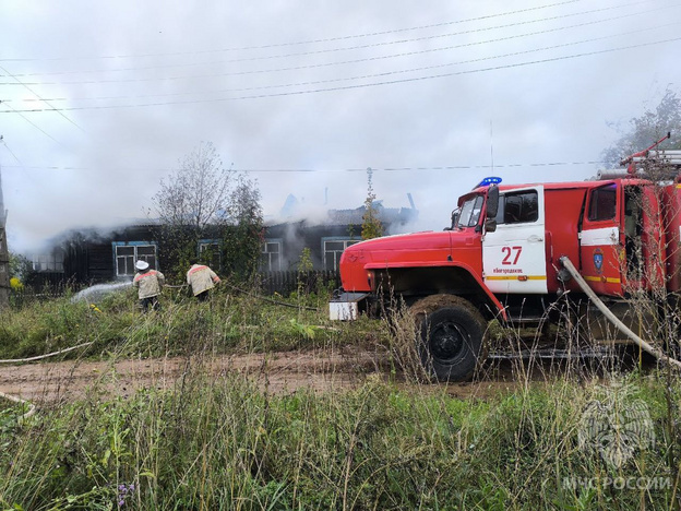   В Кировской области из-за пепла сгорел дом на две семьи