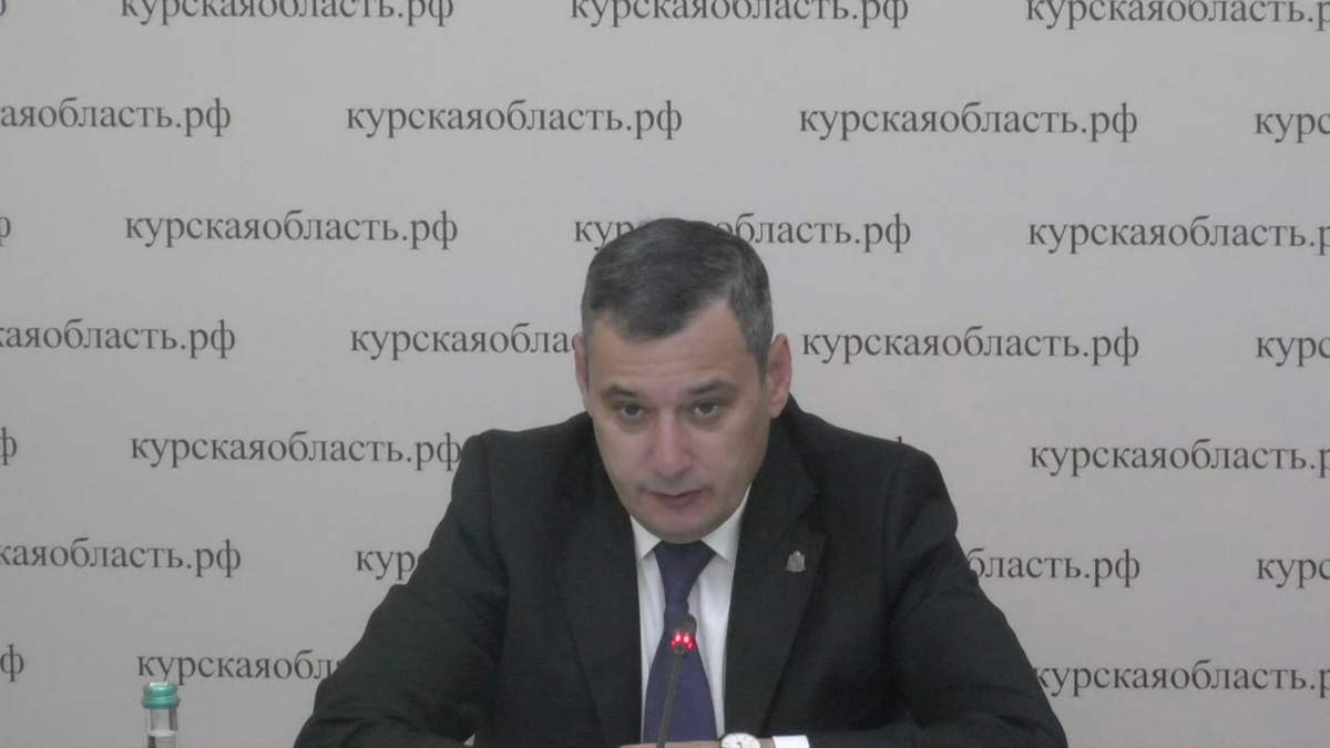    В Курске на заседании Правительства обсудили сроки восстановления домов, пострадавших от атак ВСУ