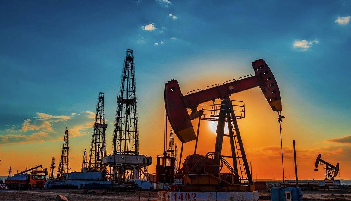 ОПЕК+ в октябре нарастит добычу нефт