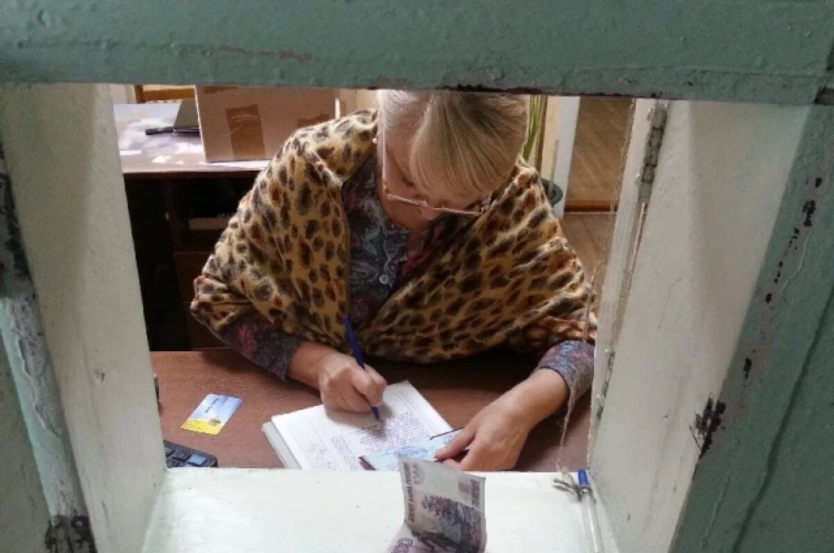    Работник два месяца не получал положенные деньги