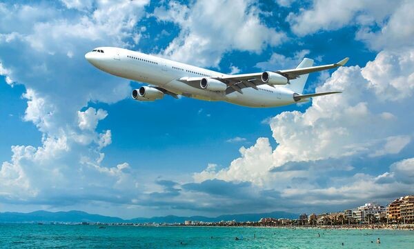 Лайнер авиакомпании Azur Air