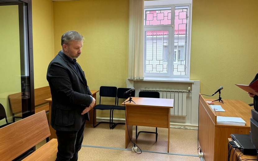   Экс-советник Главы Удмуртии Евгений Родичкин получил условный срок по делу о самопремировании