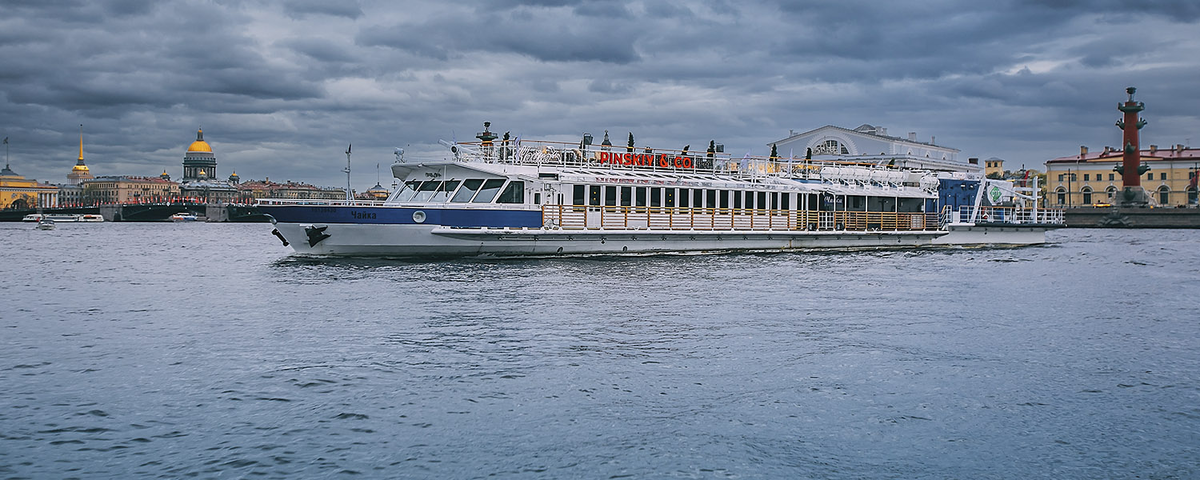 "Чайка" — первый в Росcии теплоход на сжиженном природном газе. Фото: Rivertickets.ru