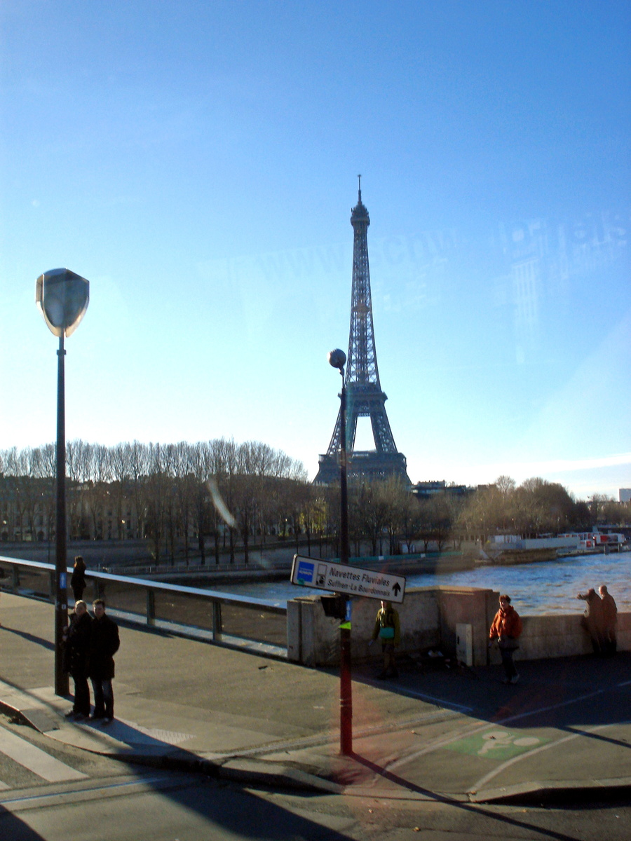 Поворот к речным причалам.