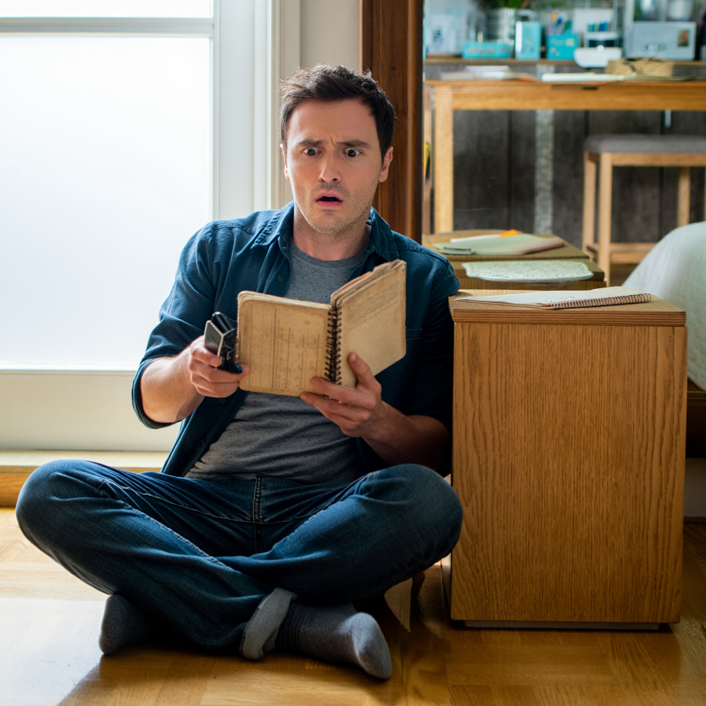 Нашел старый дневник жены. Открыл на случайной странице и прочел признание, которое перечеркнуло 10 лет брака.