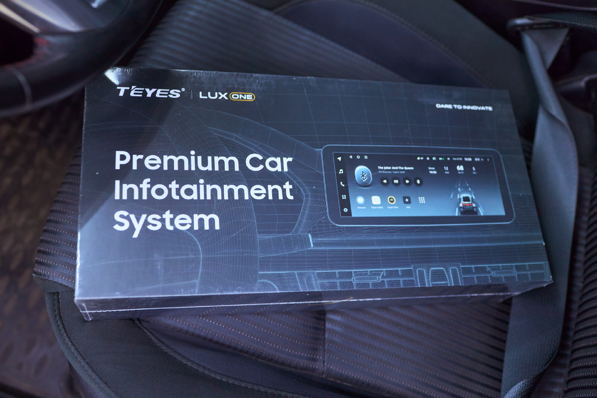 Источник фото: https://custom-heroes.ru/raboty/vid-uslugi/avtozvuk/mazda-3-premialnyy-apgreyd-multimedia-s-teyes-lux-one-12-3/