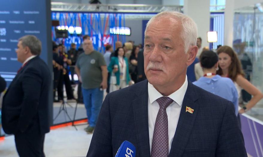 Андрей Брик, председатель думы Владивостока, на ВЭФ