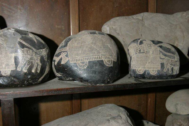 Люди на телегах