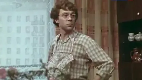 Виктор Кораблев, папа Дениски /А. Линьков/. Фильм "По секрету всему свету" 