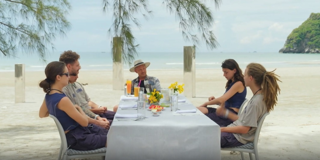 Я не виноват, господин ведущий, мы хотели есть.