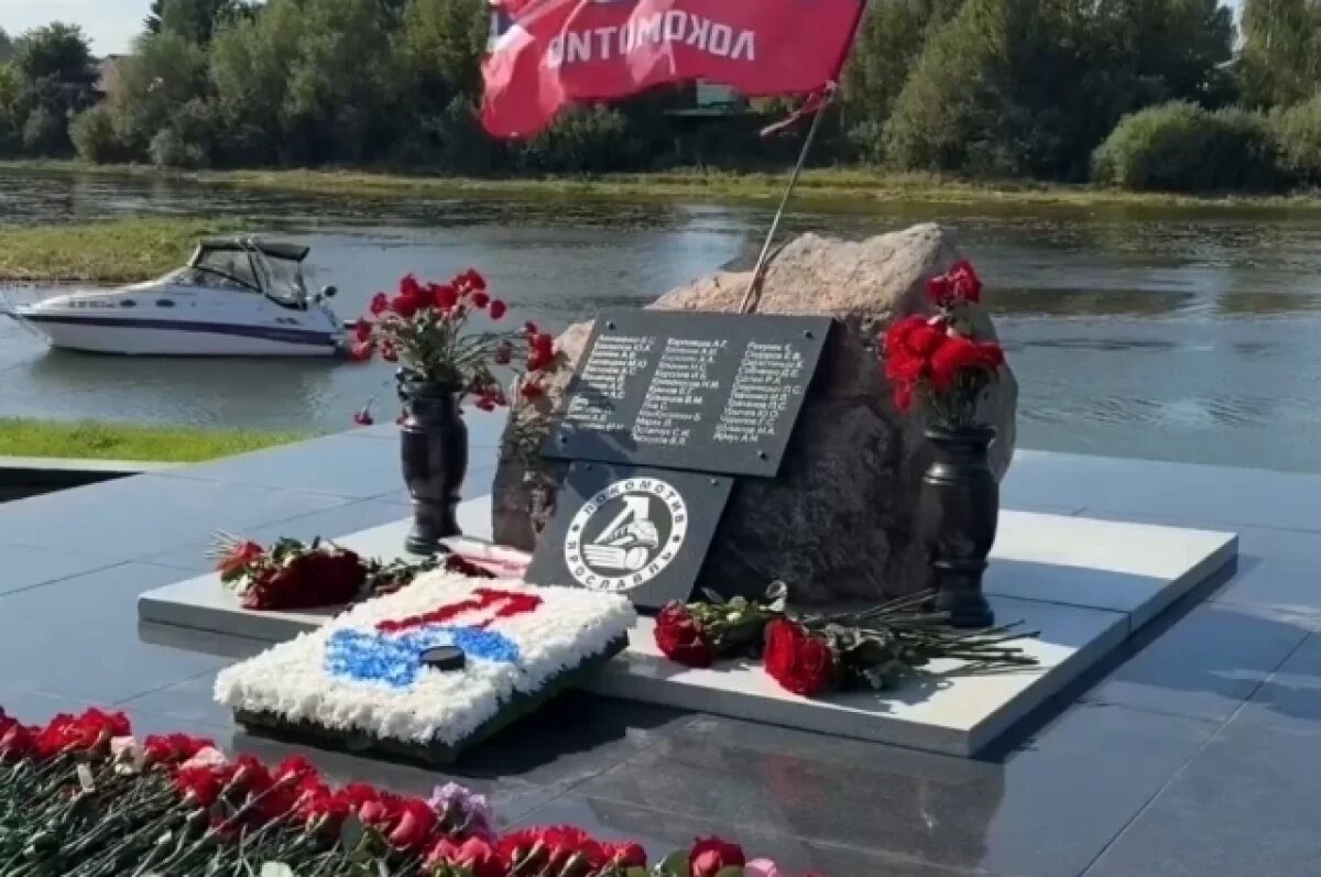    Главный тренер «Локомотива» запустил победную шайбу в Туношонку