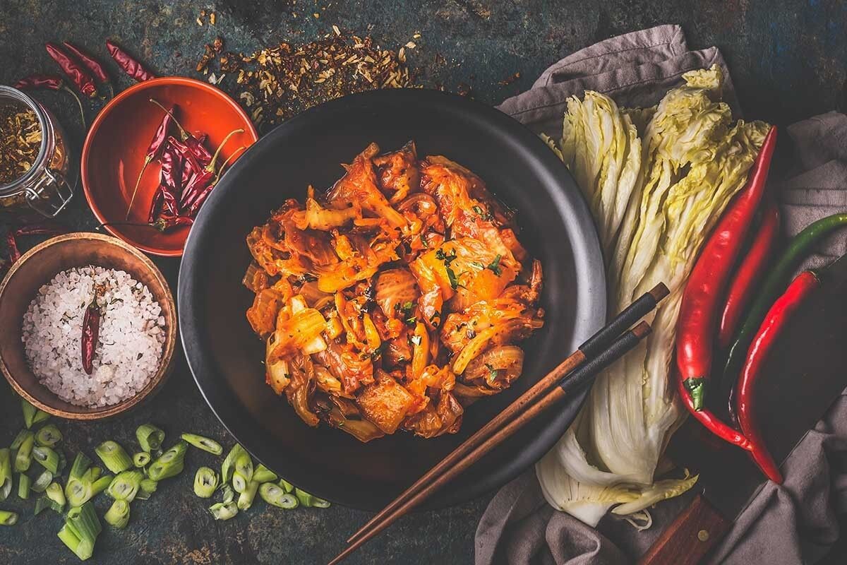 Хрустящий кимчи. Источник: VICUSCHKA / Shutterstock / FOTODOM📷
