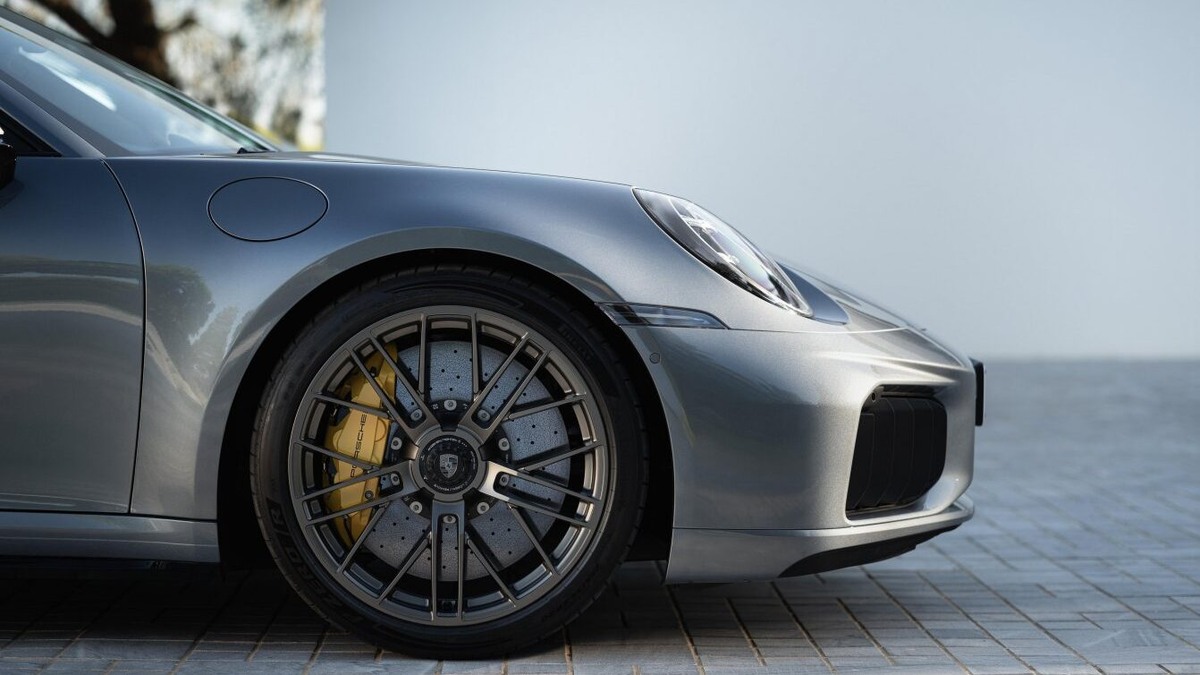    Porsche 911 Turbo S. Фото Porsche