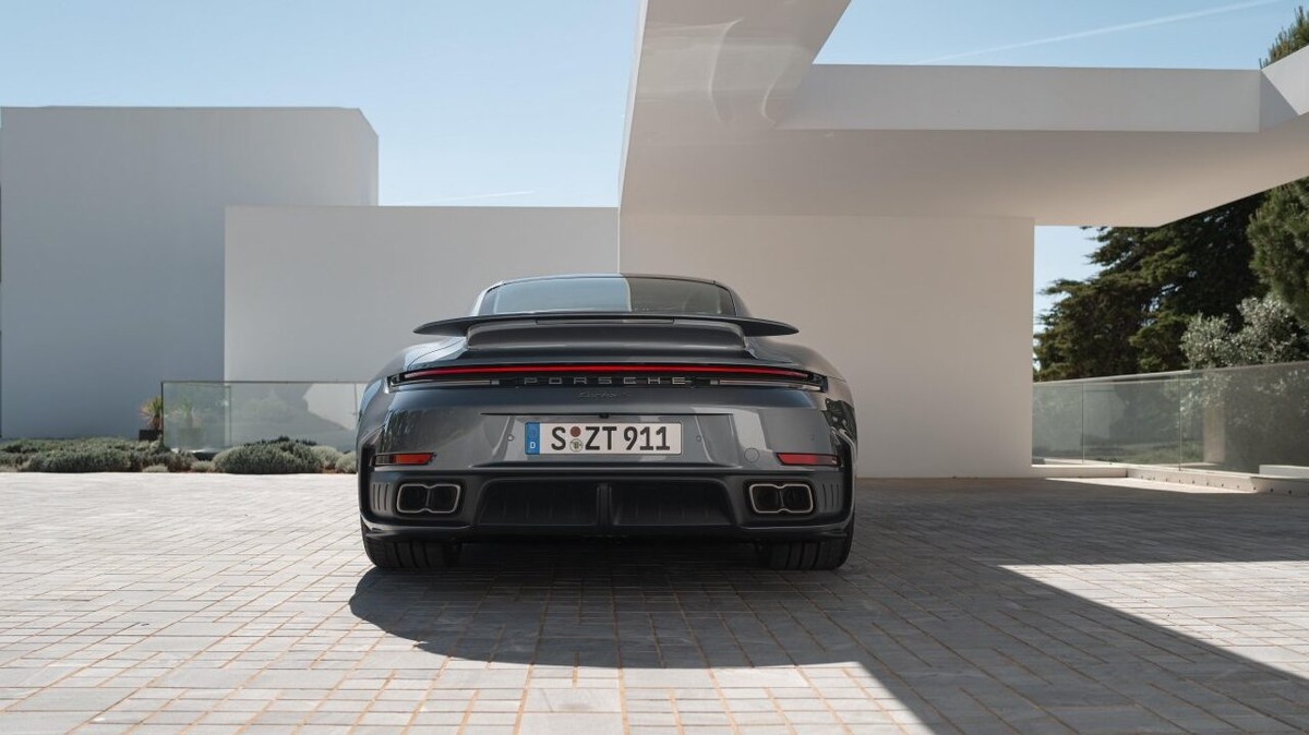    Porsche 911 Turbo S. Фото Porsche