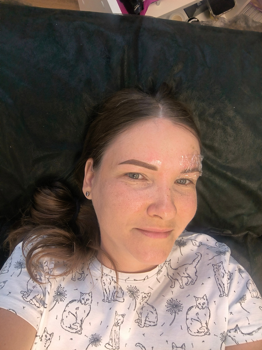 Сейчас ровненькие бровки)