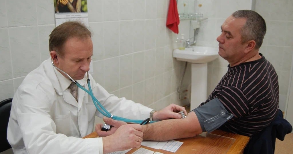 Нарколог объяснил: почему пивной алкоголизм опасней, чем водочный