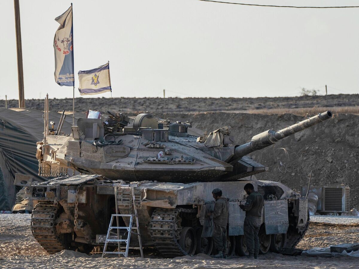    Израильские военные в районе границы Израиля и сектора Газа© AP Photo / Maya Levin