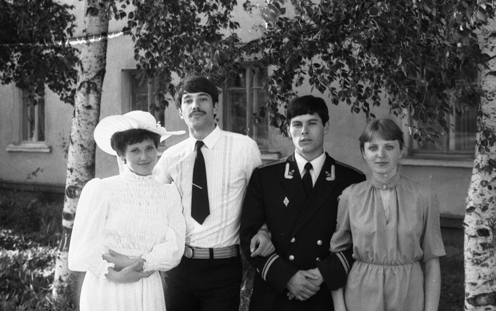 молодожены 