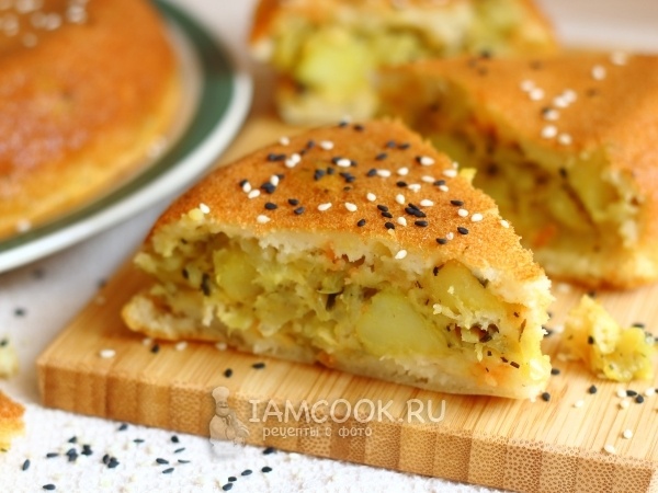 Легкий, капустный, сытный: заливные пироги, которые всегда удаются на славу!