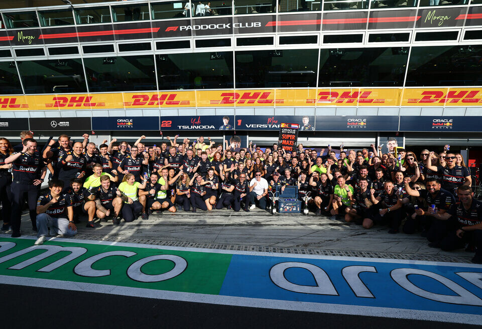    Кристиан Хорнер отреагировал на победу Red Bull Racing в МонцеGetty Images / Red Bull Content Pool