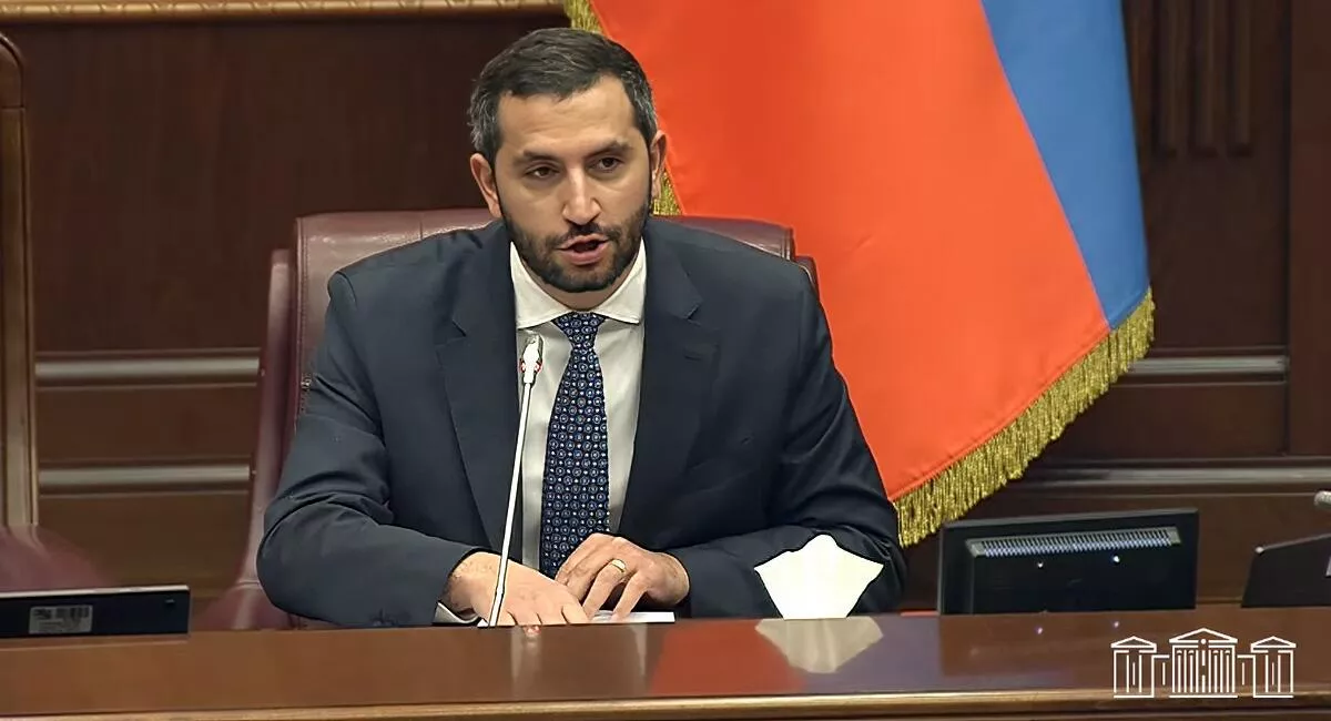 © Photo : press office of the Parliament of Armenia